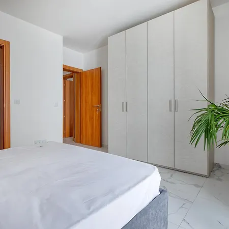 New! Sant Anna Residences, 2 By Sf Homes 公寓