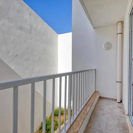 公寓 New! Sant Anna Residences, 2 By Sf Homes