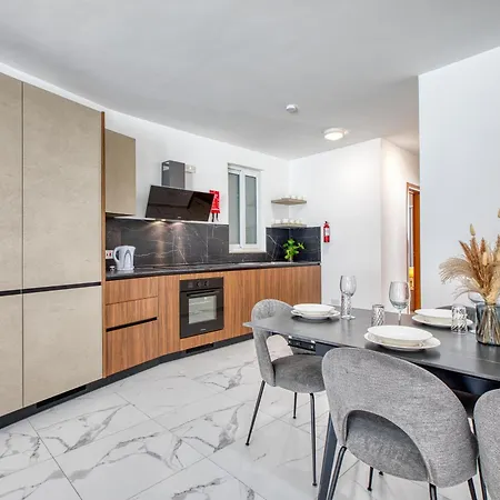 New! Sant Anna Residences, 2 By Sf Homes 马尔萨斯卡拉